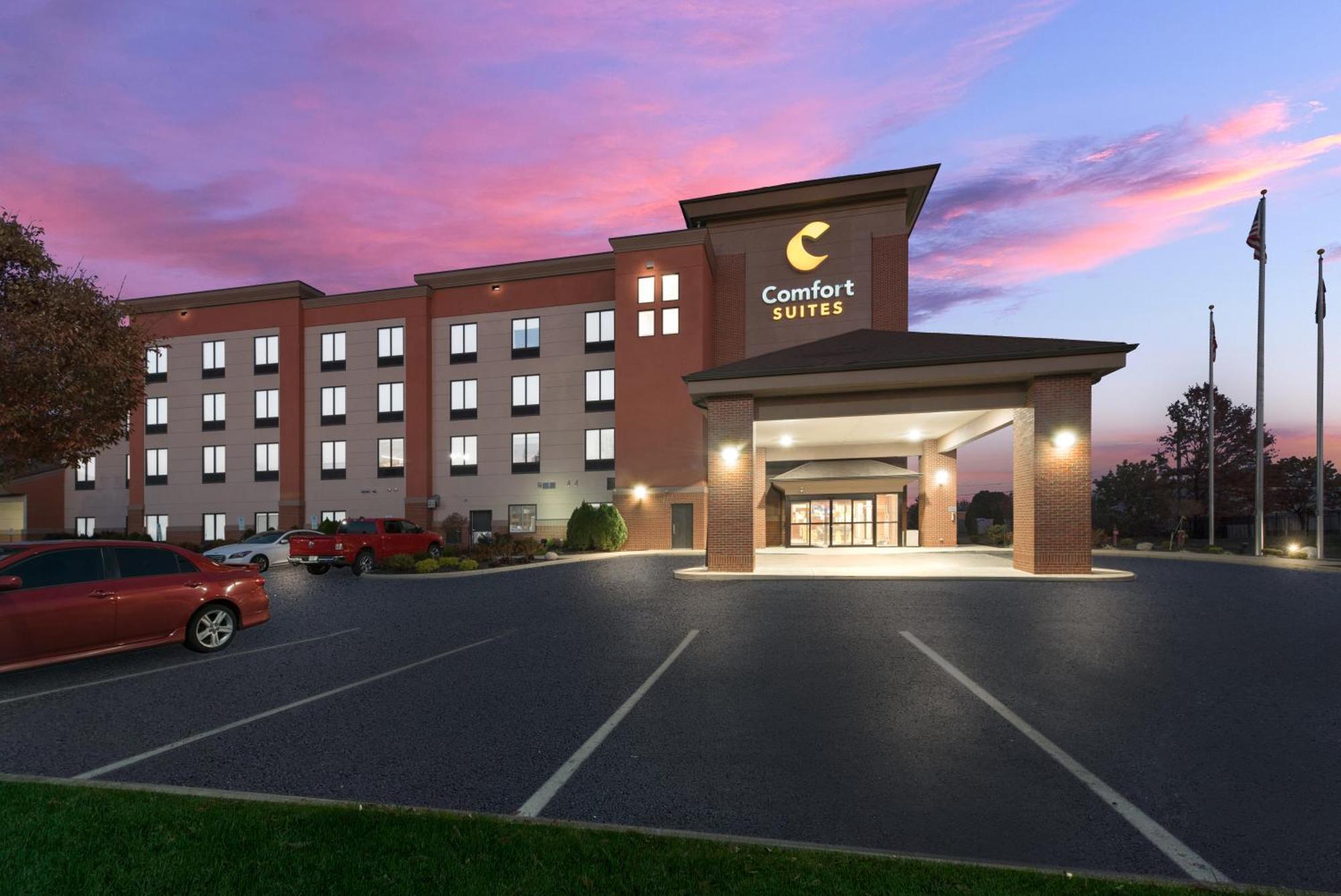 Comfort Suites Columbus East Broad Extérieur photo